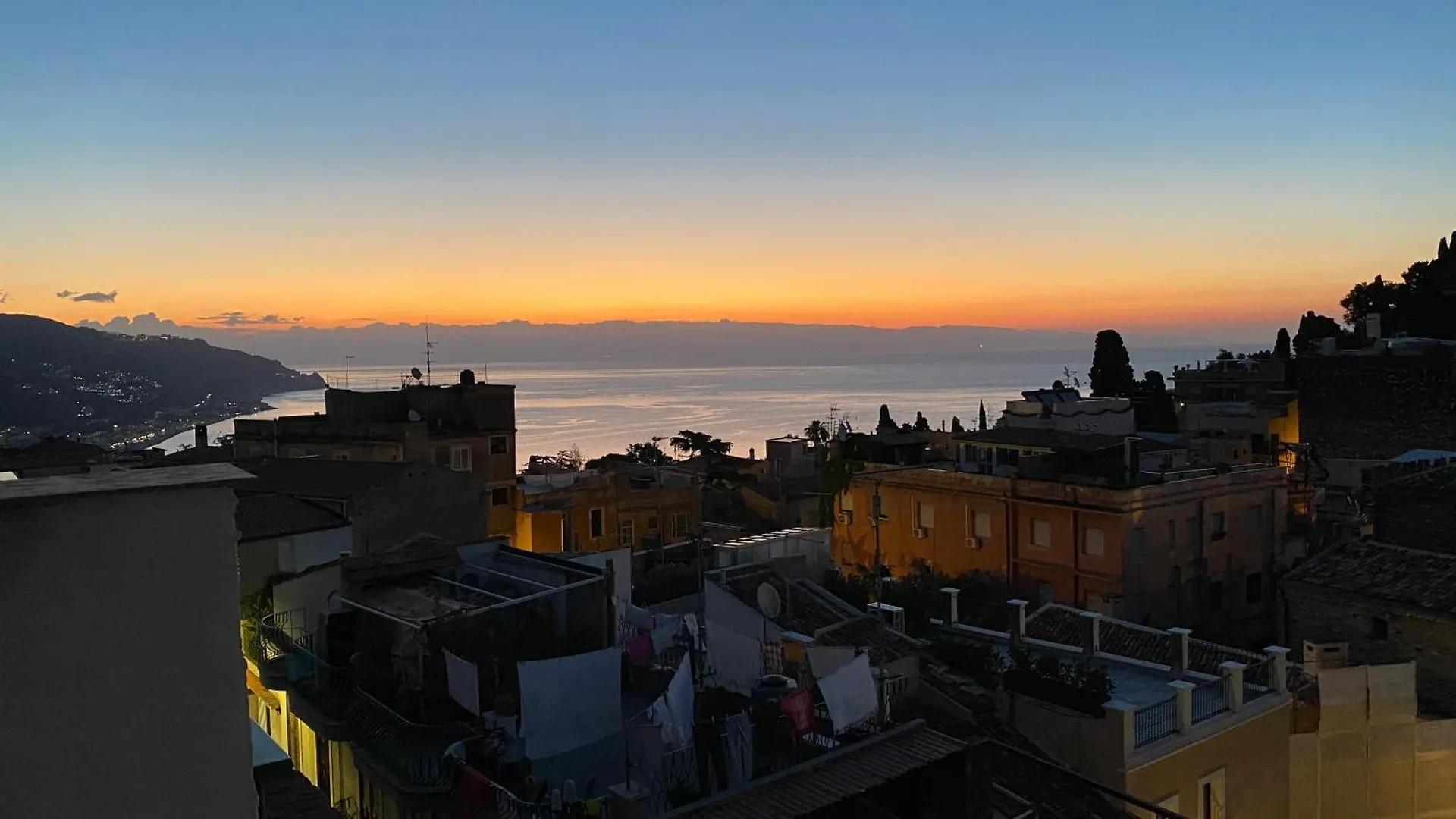 Adamas Domus Villa Taormina 0*,  İtalya